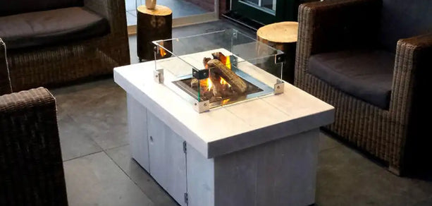 Uw loungeset uitbreiden: Heeft u gedacht aan een tafelhaard op gas?