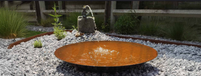 Alles over de watertafel, waterblok, waterschaal of vijver in je tuin