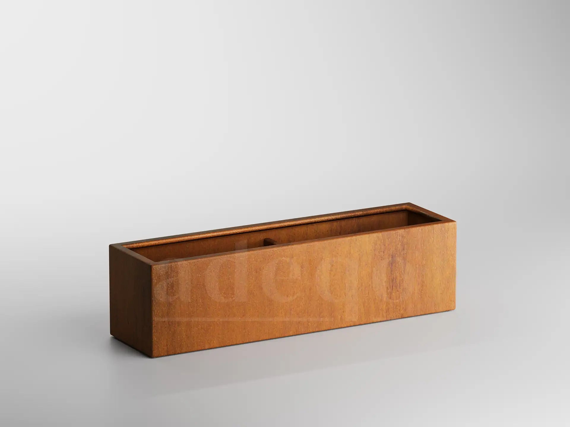Lege rechthoekige cortenstalen plantenbak van Adeqo, formaat 150 x 40 x 40 cm, tegen een neutrale achtergrond.