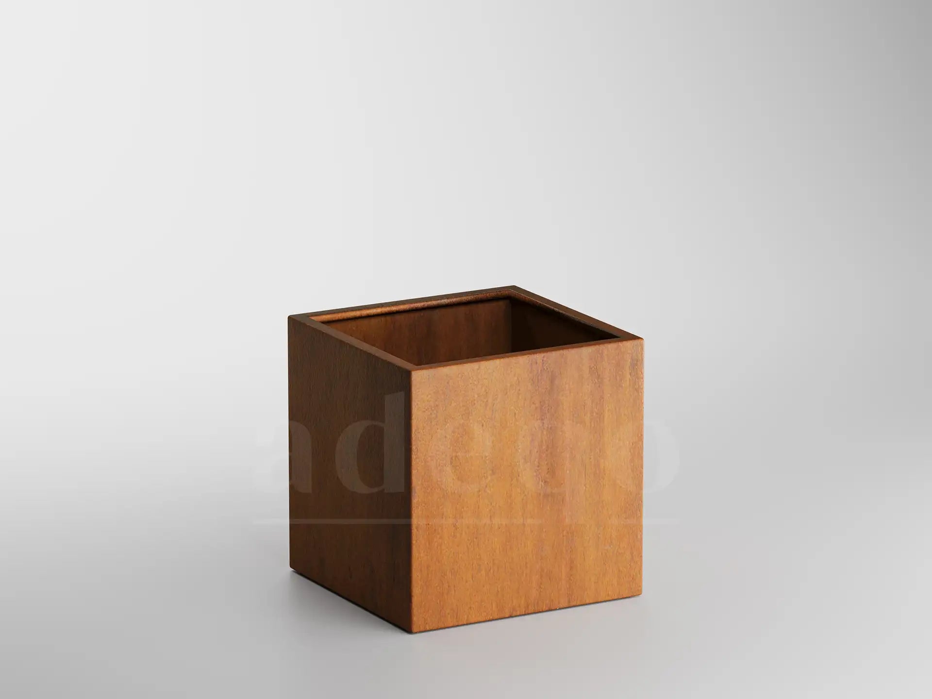 Lege rechthoekige Adeqo plantenbak van cortenstaal, formaat 70 x 70 x 70 cm, op een witte achtergrond.