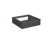 Adezz Carrez plantenbak polyester in vierkante uitvoering van 120 x 120 x 40 cm in antracietgrijs, een lage donkergrijze polyester plantenbak met bodem en strak, modern design.