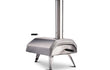 Ooni Karu 2 pizza oven hout of houtskool gestookt, inclusief stevig onderstel voor gebruik, productfoto op witte achtergrond.