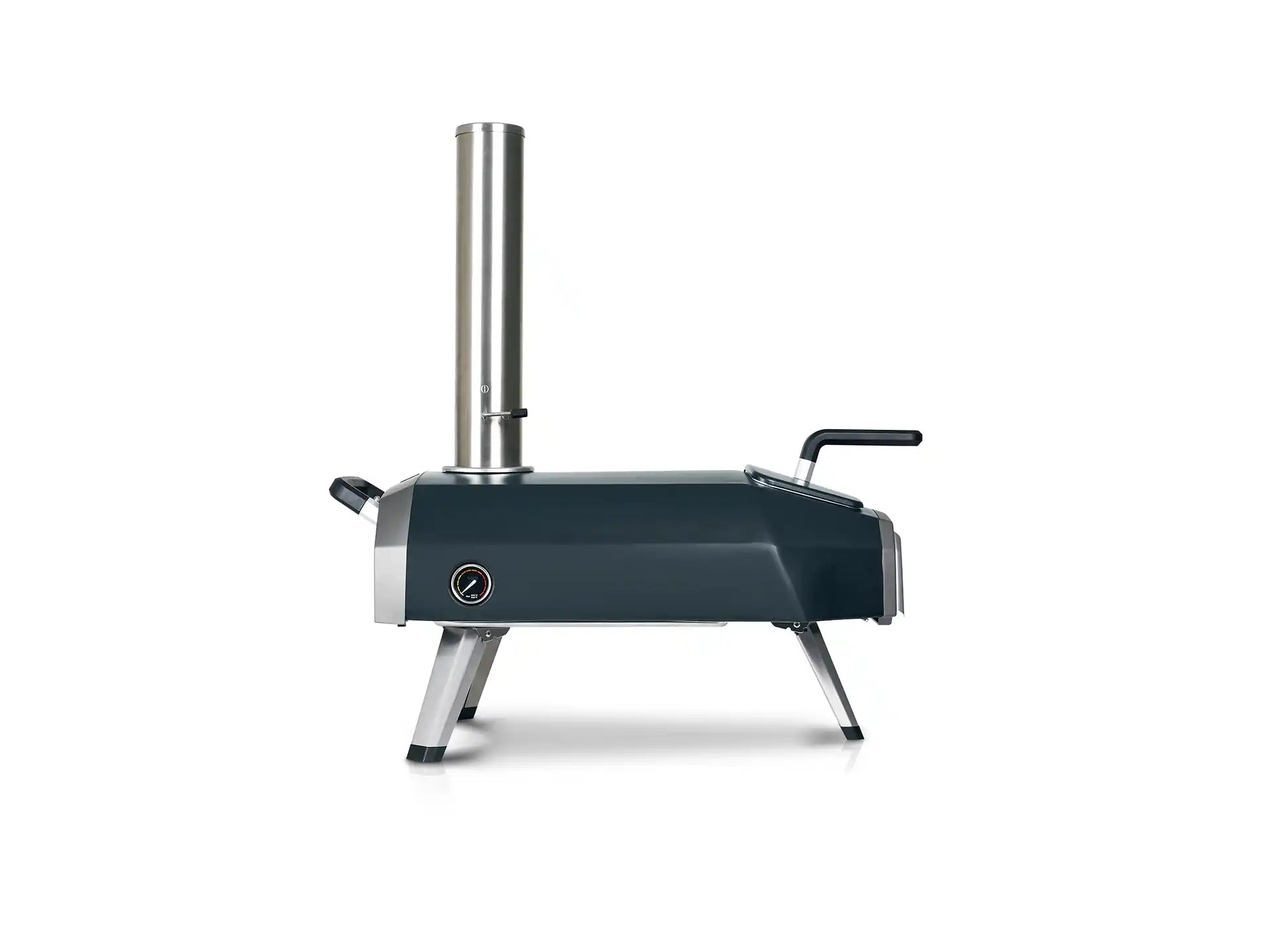 Ooni Karu 2 Pro pizza oven hout of houtskool gestookt, zijaanzicht met inklapbare poten, productfoto op witte achtergrond.