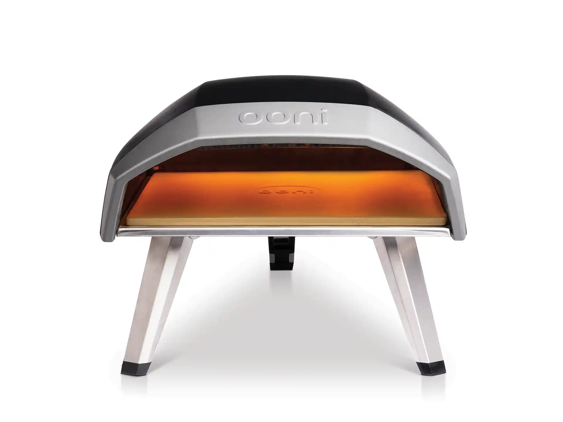 Ooni Koda 12 pizza oven op gas, vooraanzicht met brede opening en compacte vormgeving, productfoto op witte achtergrond.